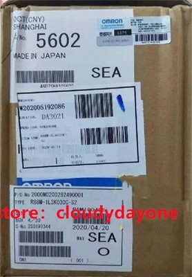 Original Omron R88M-1L3K030C-S2 AC Servo Drove Expedited Shipping