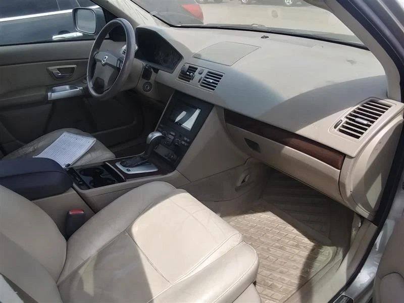 Двигатель вентилятора передний сквозной VIN 562667 подходит для 03-11 VOLVO XC90 25381355 - Изображение 4 из 4