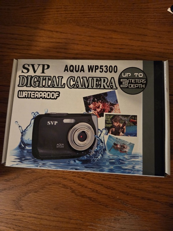SVP Aqua WP5300 Black Waterproof Digital Camera Complete w/Case Software Manual