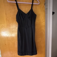 Aristocraft Black Full Slip Size 32 Long Nylon light body shaping, Adj. Straps