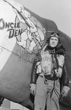 WW2 Picture Photo Uncle Den nose art 6224