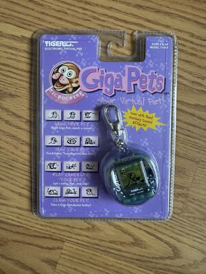 1997 Giga Pets Micro Chimp Monkey Tiger Electronics Virtual Pet -Super Condition