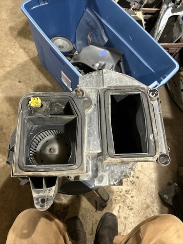 1997 Ford Ranger Heater Core Blower HVAC Box Housing Assembley