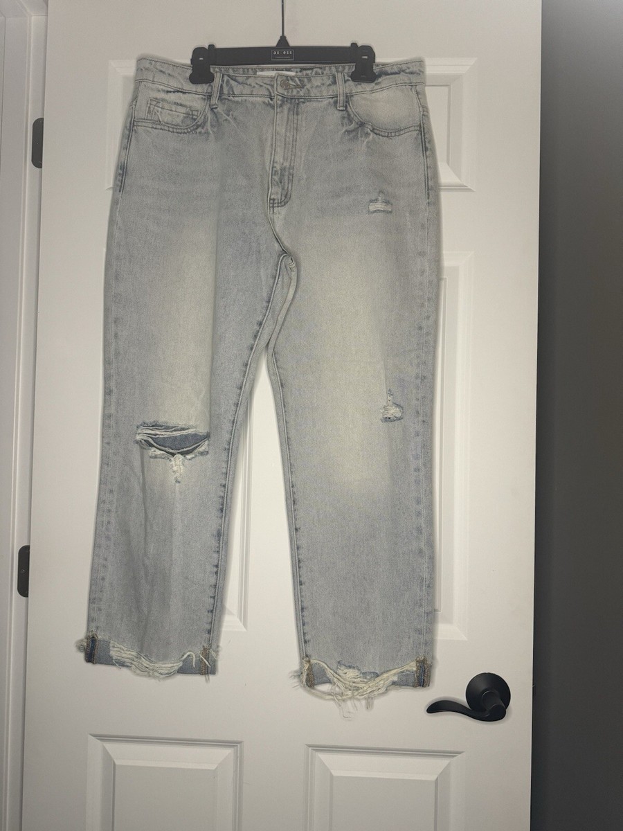 Vervet Distressed Denim Jeans Light Wash 32 Style V2984 Cut 53059