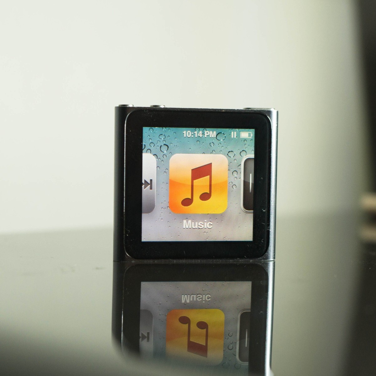 iPod nano 8GB Graphite 第6世代 【新品未使用未開封】 Apple iPod nano 6th Generation Graphite (8 GB) for sale