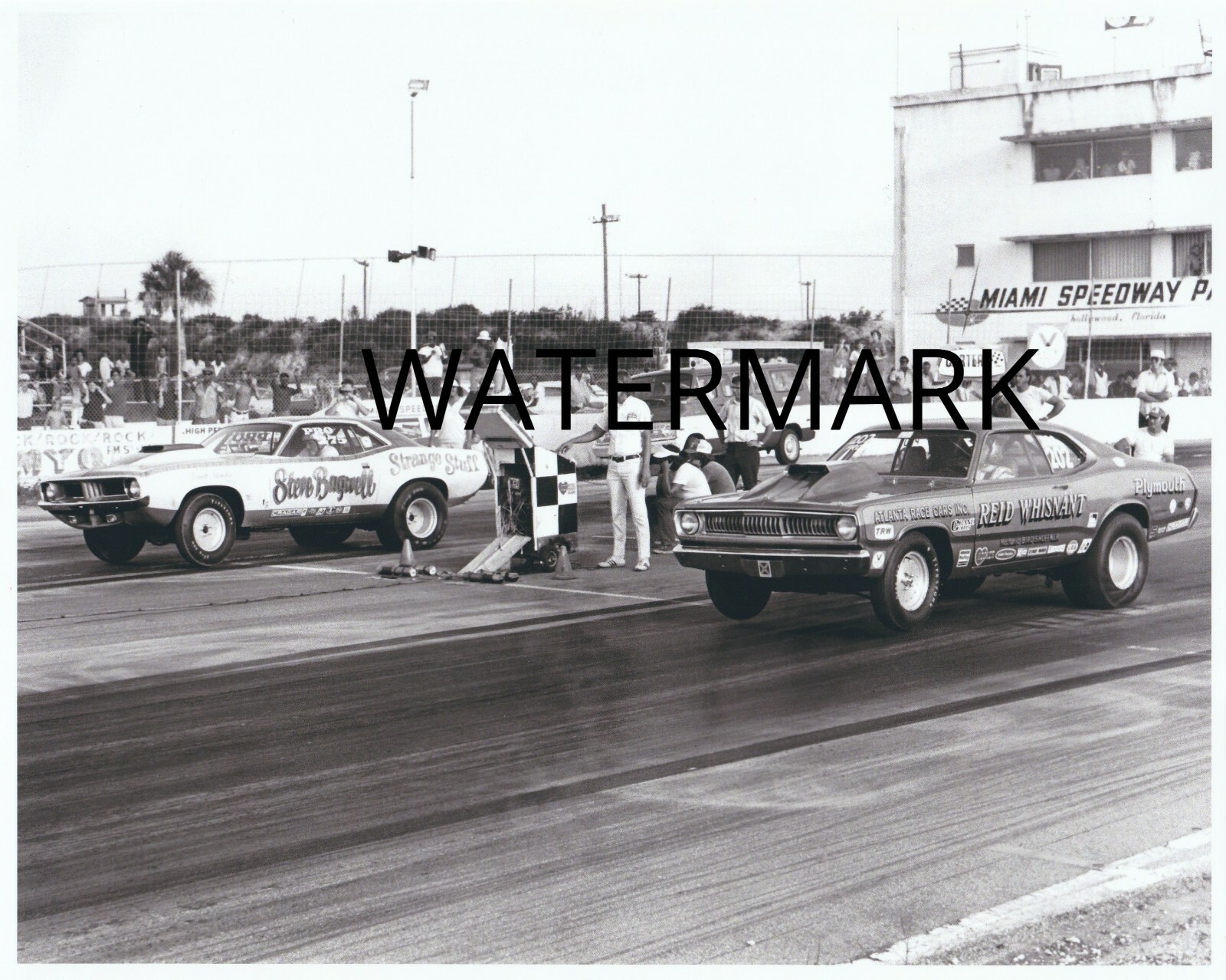 Vintage Drag Racing-REID WHISNANT's Duster vs Steve Bagwell-MIAMI ...