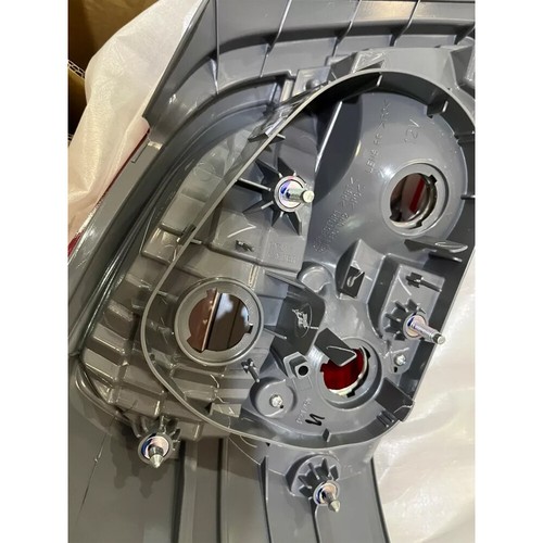 Rear Tail Stop Light Lamp Lens for TOYOTA VIOS SEDAN Year 2010-2012 - Imagen 5 de 10