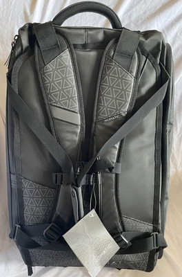 Nomatic 40L Travel Bag Duffle Backpack Black RFID 21 W x 14 D x 9H  NWT