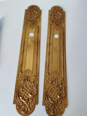 Paire de plaques de porte anciennes en laiton doré - Photo 1/4