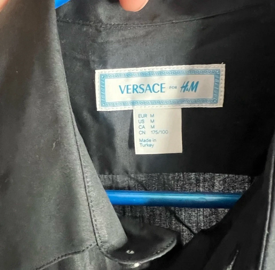 Versace x H&M Button Down Shirt MensMedium Black - image 4 of 4