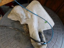 Behälter Scheibenwaschanlage Wischwasserbehälter Pumpe 1688690220 MERCEDES W168