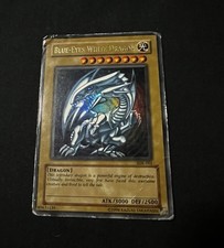 Konami Yu-Gi-Oh Blue-Eyes White Dragon SDK-001 Ultra Rare Holo Unlimited
