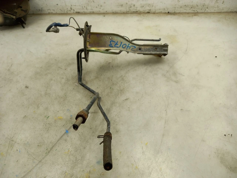 93 94 95 96 97 98 TOYOTA T100 BOMBA DE COMBUSTIBLE 3,0 L Foto 2 de 4