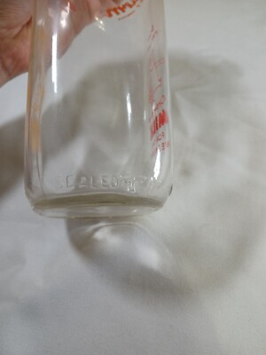HILL FARM DAIRY, SCHUYLKILL HAVEN PA, GLASS MILK BOTTLE, ONE QUART