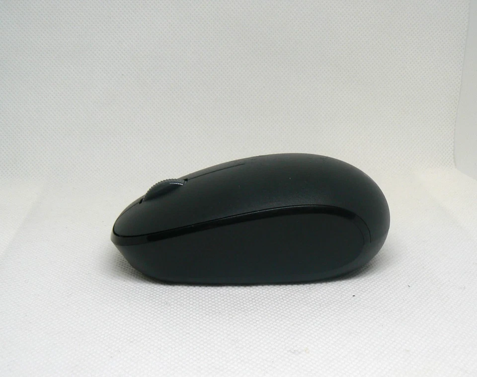 Microsoft Bluetooth Mouse – Wireless, Ergonomic, AA Battery, Black - Image 4 of 4