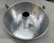Vintage Aluminum Angel Food Tube Cake Pan One Piece PURE HI-TEST 12 Cup
