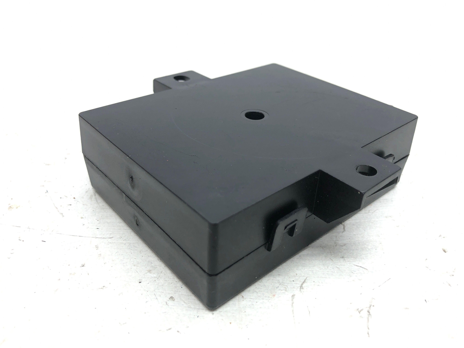 2010-2020 ASTON MARTIN RAPIDE HEADPHONE OUTPUT AUDIO MODULE AD43-19A164-BB OEM