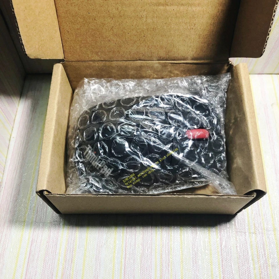 Lenovo 0A36193 2018 new version  MORFFHL ThinkPad Laser Wireless Mouse - Image 2 of 4