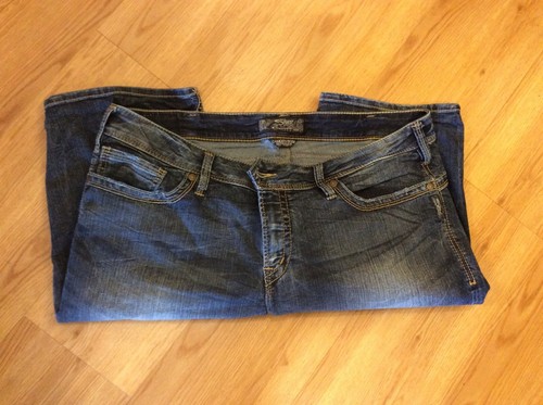 Silver Jeans Co Camden Rose Bermuda Shorts 18 Blue Denim Zip Fly Button Front - Picture 4 of 24