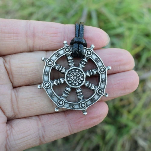 New Dharma Wheel Of Life Samsara Buddhist Amulet Pendant Talisman Necklace - Picture 3 of 6