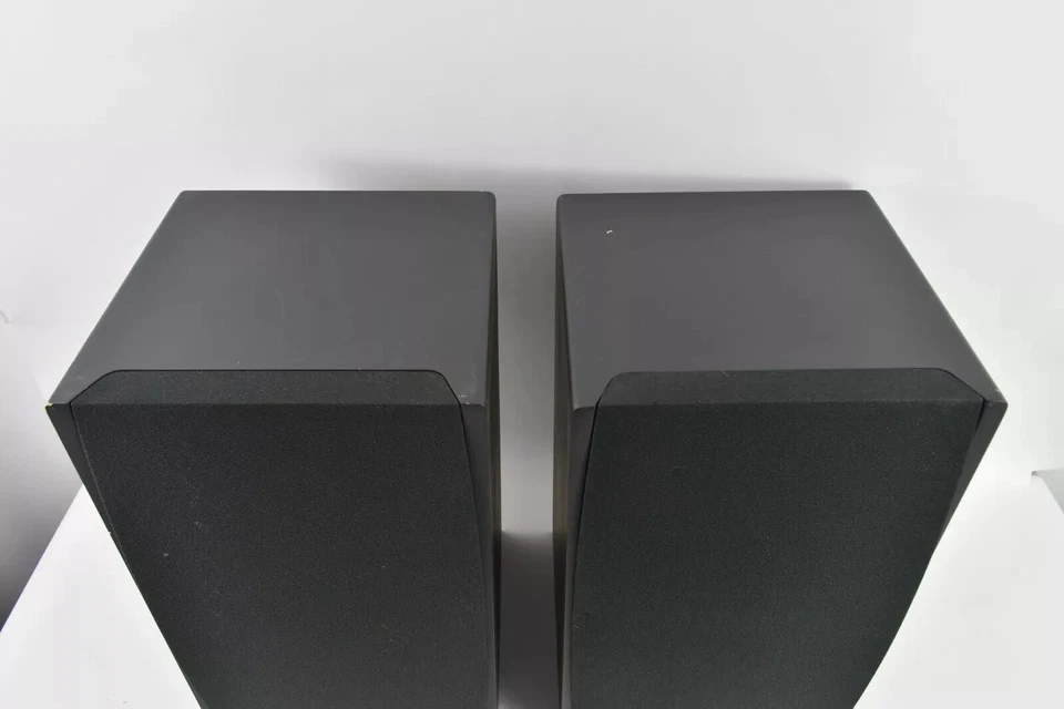 Динамики для книжной полки Cambridge SoundWorks M80 - Изображение 2 из 4