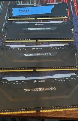 Corsair Vengeance RGB Pro 32GB (4x8GB) RAM DDR4 3000MHz One dimm