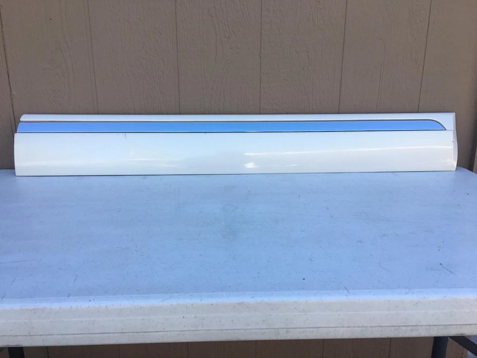 1998-2002 Lincoln Continental Passengers Side Front Door Trim - Image 2 of 4