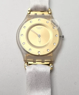 SWATCH SKIN 2014 - SFK374G - Weißer Seide - Neu - Unisex Armbanduhr - Bild 1 von 3