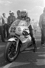 Steve Baker sits on his Yamaha YZR500 on the grid ahead of the Nat- Old Photo