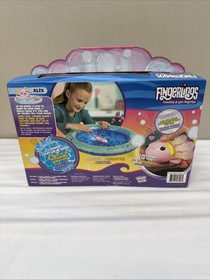 Fingerlings Baby Axolotl Alix Inflatable Pool Set Playset Pink