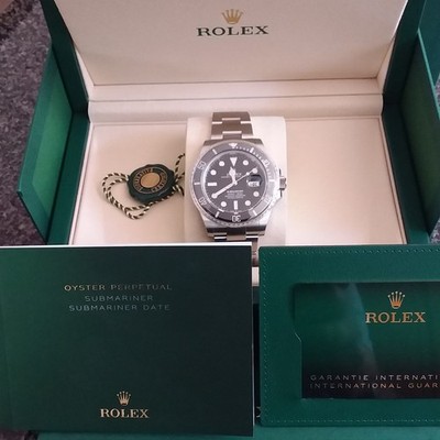 Neue Submariner Date Automatik Edelstahl schwarz,  Box  & Papiere 09/26 LC 100