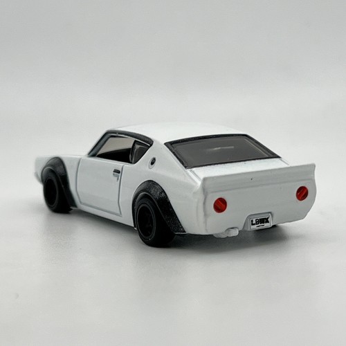 Hot Wheels Premium Nissan Skyline 2000GT-R LBWK Real Riders 2023 1:64 Diecast - Picture 5 of 9