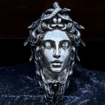 medusa head ,sugar, chocolate,polymer clay, Resin, plaster, candle, soap mold 07