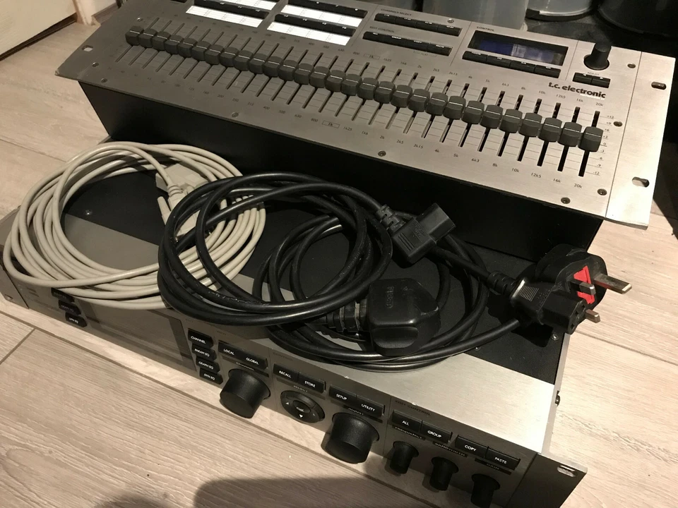 TC ELECTRONIC EQ STATION + MOTORFADER 64 - VERY GOOD CONDITION - Image 3 of 4
