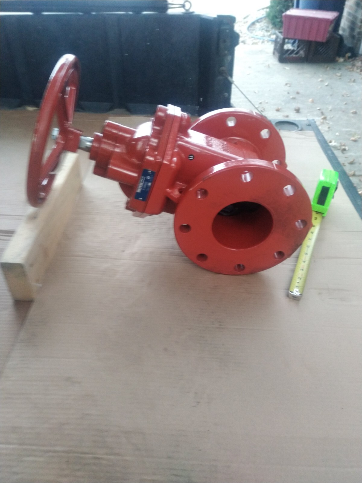 1) **New** "Nibco" F-619-RWS-HW, Gate Valve, Class 125, 4" Flange. **Cheap**