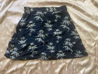 Vintage 1980 s-90 s B.Moss Ladies Black Floral Patterned Mini Skirt. Size 8