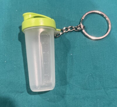New Tupperware Mini Key Chain Quick Shake Cup Tumbler Lid  Green