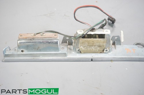 91-94 Jaguar XJ6 XJ12 VDP XJ40 maletero tapa panel acabado BEC9101 cromo OEM - Imagen 5 de 6