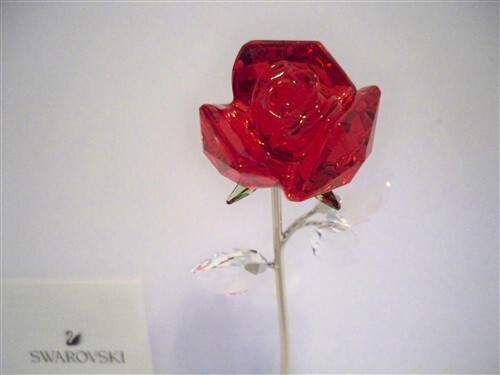 SWAROVSKI LARGE RED ROSE 5490756 FLOWER DREAMS - Picture 5 of 9
