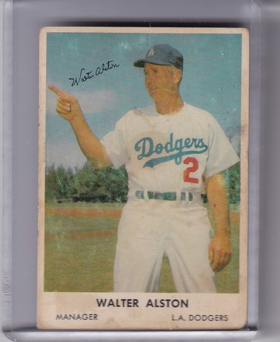 Walter Alston #24 1962 Bell Brand Dodgers card
