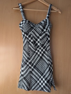 Bershka Tweed Minikleid Schwarz Weiß XS NEU Hahnentritt Coquette Trägerkleid