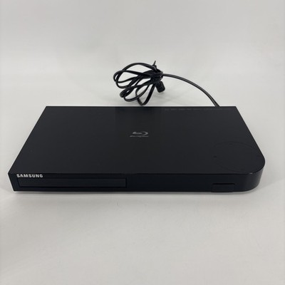 Samsung BD-J6300 Compact Blu-Ray 3D HDMI 1080p Player Works Great, No Remote