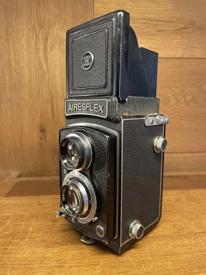 *Como Nueva* Cámara fotográfica Airesflex Modelo IV TLR Coral 75 mm F/3,5 de Japón Foto 3 de 4