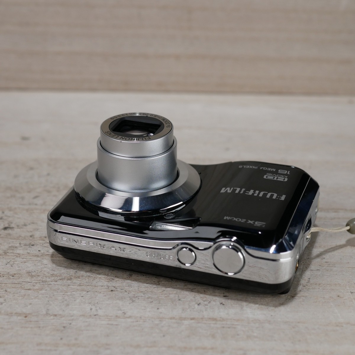 Fujifilm FinePix A Series AX550 16.0MP Digital Camera