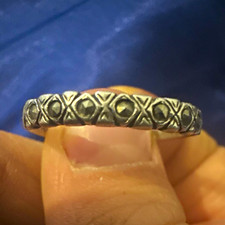 Silver Metal Patterned Band Ring No Stone, Size D 1/2 - Used comes with the box