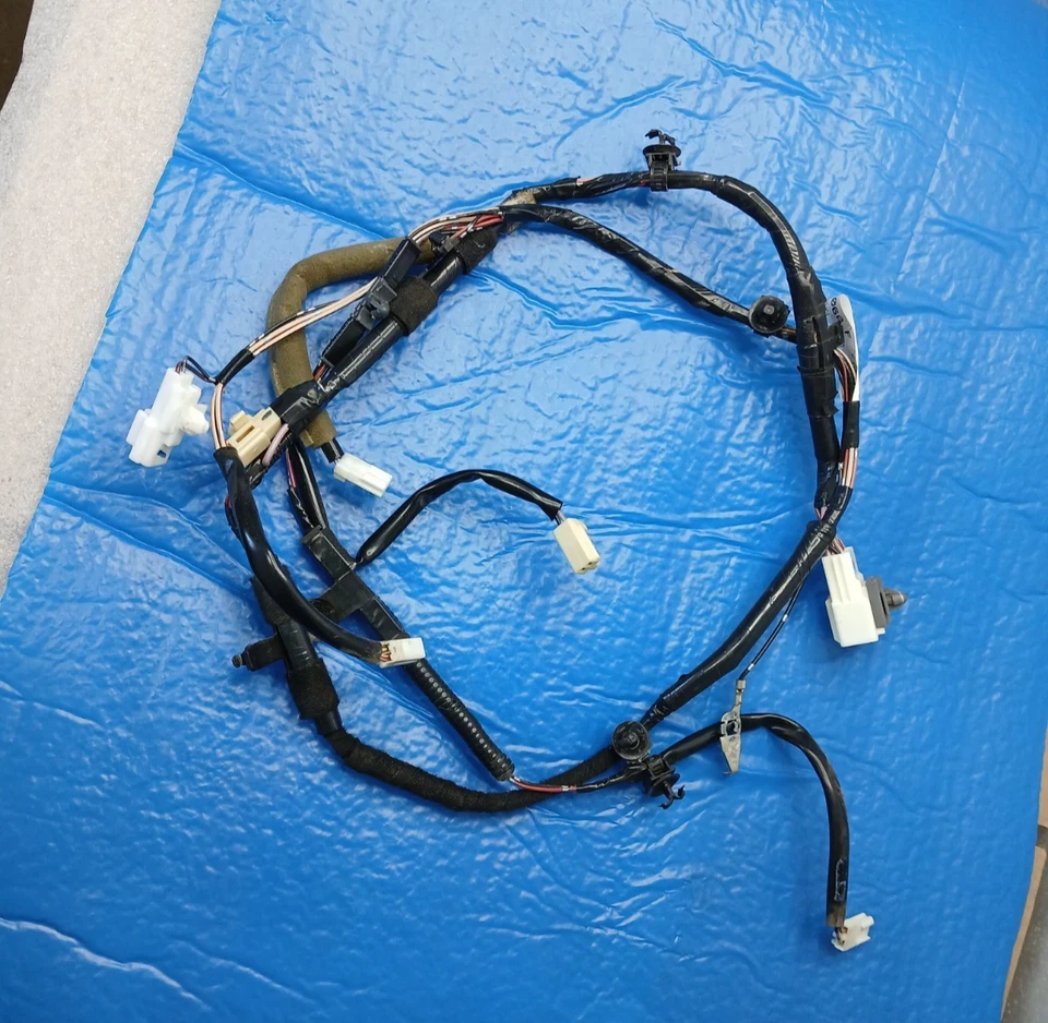 Cable arnés de cables puerta levadiza escotilla trasera OEM EG21-67060 para Mazda CX-7 2008 Foto 2 de 4