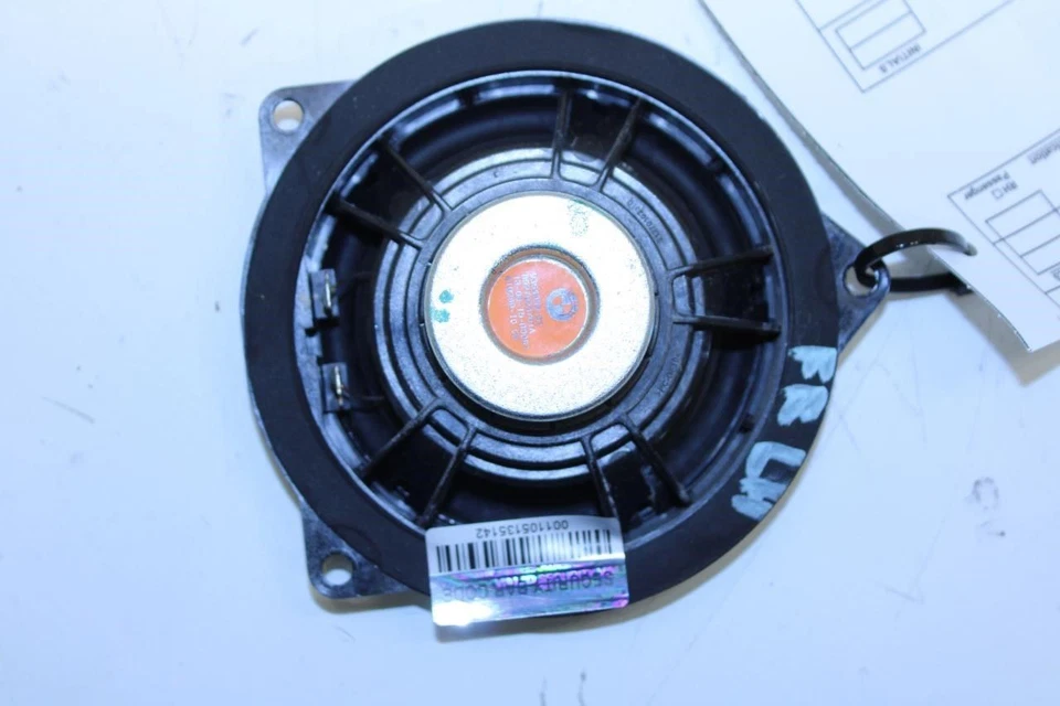 Altavoz delantero izquierdo gama media Harman Kardon BMW 435I Gran Coupé xDrive 2014-2016 Foto 4 de 4