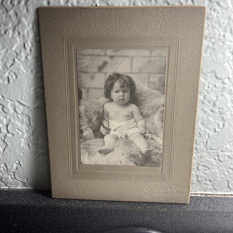 DELIGHTFUL EARLY MOUNTED PHOTO - CURLY HEAD BABY IN CLOTH DIAPER ON FUR THROW