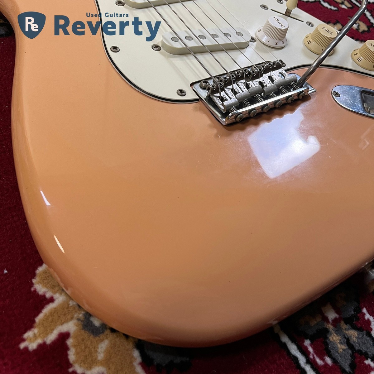 Fender Japan ST62M '62 Reissue Stratocaster Shell Pink 1993–1994