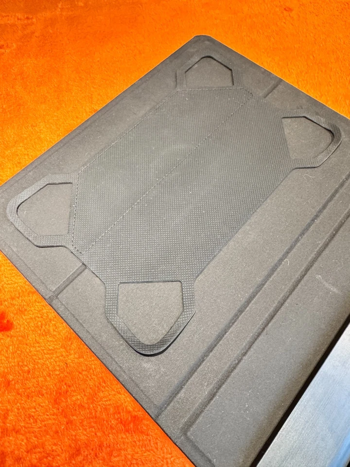 Sandstrom 10.5" tablet Bluetooth wireless keyboard case stand S10UKBF20 black - Image 4 of 4